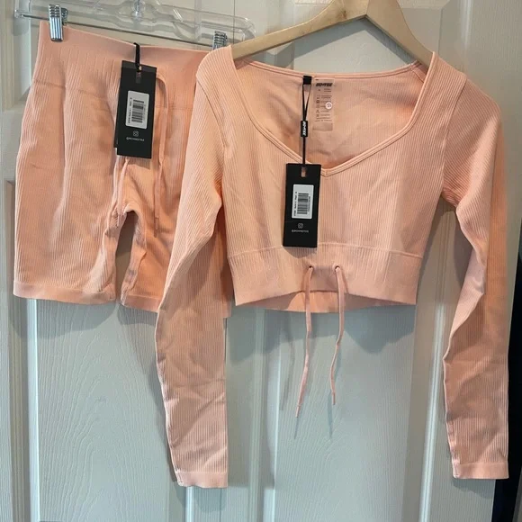 NWT Oh Polly Bo+Tee Peach Workout Set - Picture 2 of 9